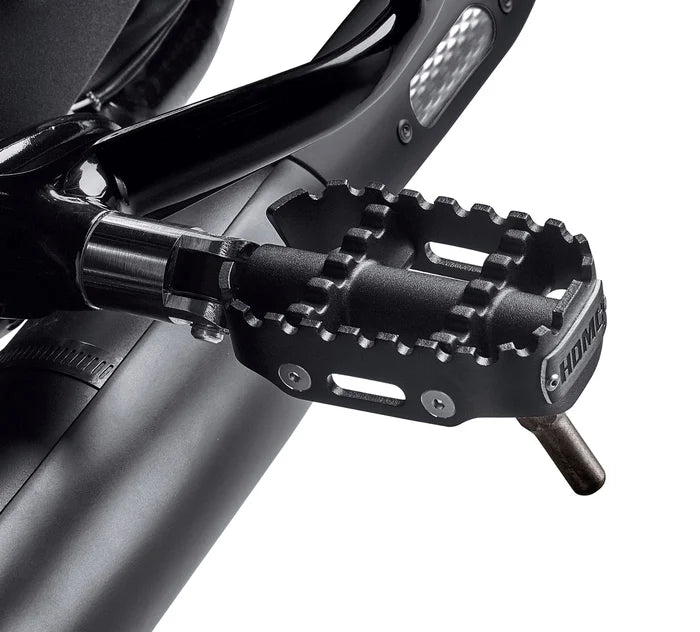 Harley-Davidson® 80GRIT Rider Footpegs with Wear Peg