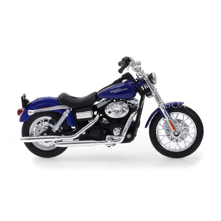 Harley-Davidson 1:18 Motorcycle - 2006 Dyna Street Bob – Blue