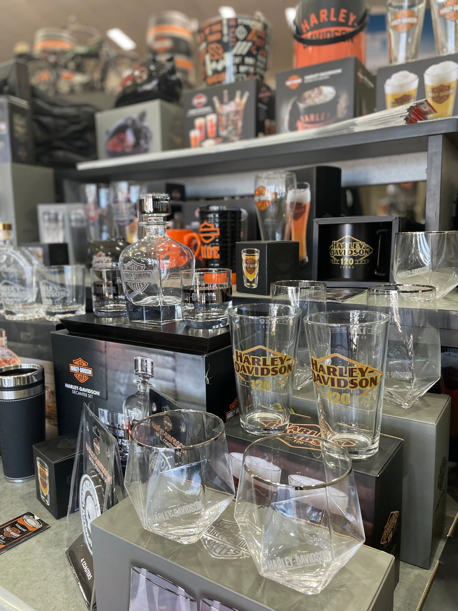 Gifts & Accessories