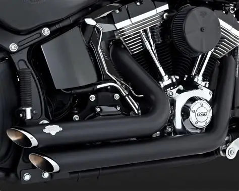 V47225 - Vance & Hines 2012-2017 Softail Excl. Breakout Black Shortshot Staggered Exhaust System