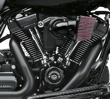 34800031 Harley Davidson "Milwaukee-Eight Gloss Black Transmission Top Cover"